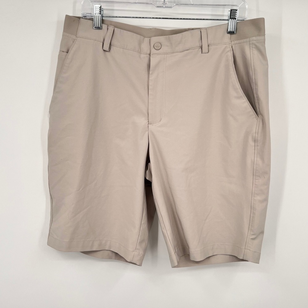 Greg Norman Mens Golf Shorts Tan Khaki Performance Stretch Size 34 RN128492